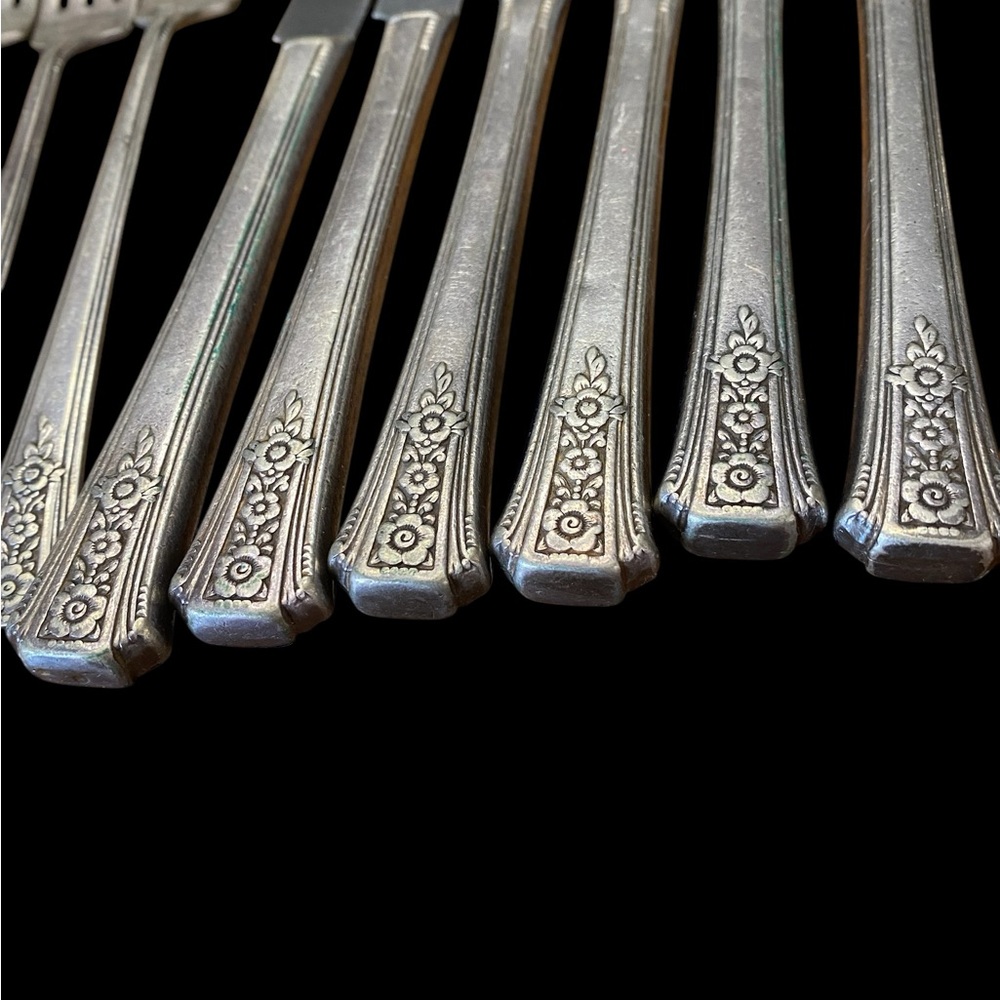 VTG Oneida Tudor Plate 1939 Fortune Silverplate Flatware Set - Floral Art Deco - Picture 3 of 15
